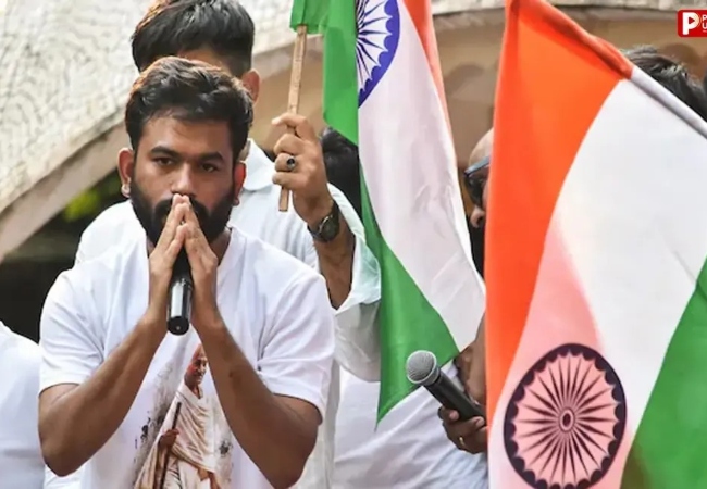 दिल्ली में तिरंगा मार्च से पहले हाई अलर्ट, कनॉट प्लेस में भारी पुलिस फोर्स तैनात