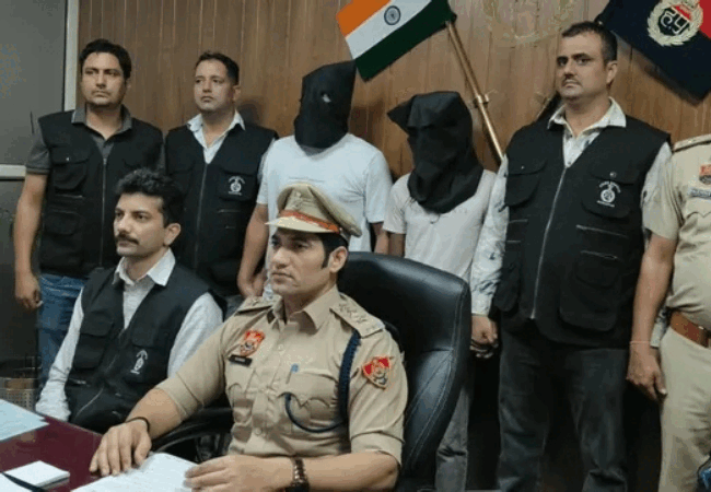 गुरुग्राम में पुलिस की बड़ी कार्रवाई, विदेशी पिस्तौल के साथ तीन युवक गिरफ्तार