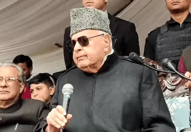 फारूक अब्दुल्ला बोले- पाकिस्तान हमें बचा रहा, दिल्ली की नीयत ठीक नहीं; BJP ने घेरा