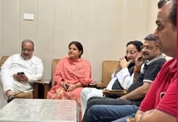 भाजपा कैबिनेट मंत्री और नेताओं के साथ पूर्व सपा सांसद डॉ एसटी हसन की वायरल फोटो पर उनका तंज, में तो पीडीए को मजबूत करने जा रहा हूँ
