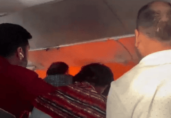 दिल्ली से चेन्नई जा रही इंडिगो फ्लाइट में आग लगी, पावर बैंक फटा, विमान की हैदराबाद में हुई इमरजेंसी लैंडिंग