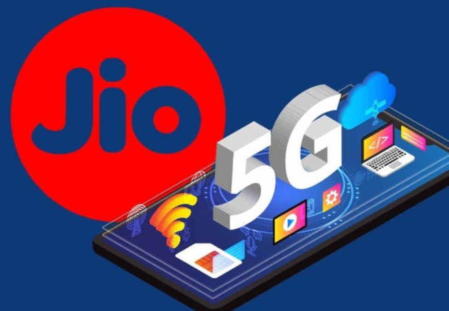 IMC 2026 : Jio की 1,600 सैटेलाइट्स और 23 ग्राउंड स्टेशन्स के साथ अंतरिक्ष से कनेक्टिविटी देने की तैयारी