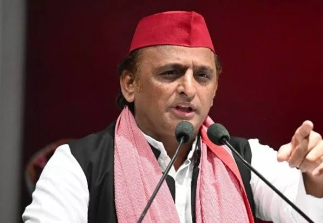 अखिलेश यादव का BJP पर तंज, बोले- ‘लखनऊ एक्सप्रेस का इंजन फेल हो गया है’