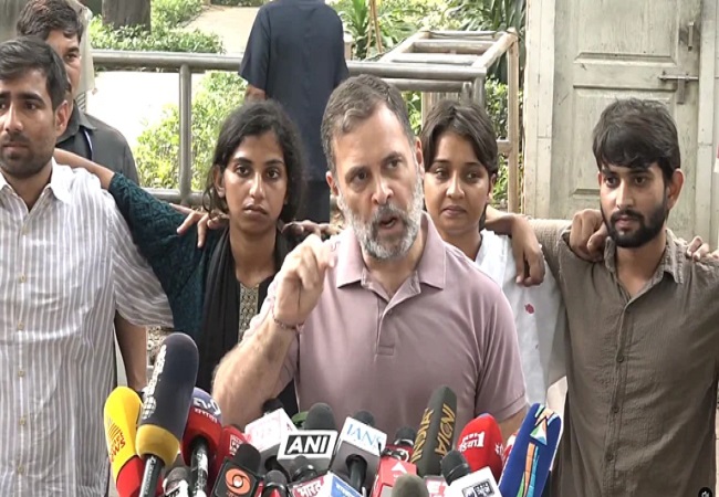राहुल गांधी की मोदी-शाह को चेतावनी, बोले- हिंदुस्तान की आवाज के सामने कोई टिक नहीं सकता, जुल्म करने वालों को बख्शेंगे नहीं